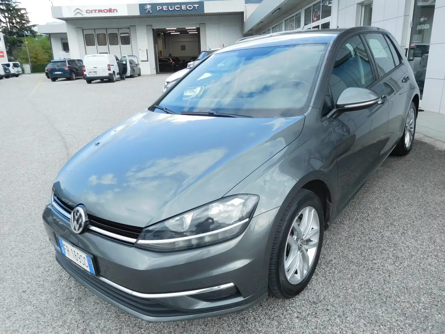 Volkswagen Golf Golf 1.6 TDI 115 CV DSG 5p. business BlueMotion Te Grau - 1