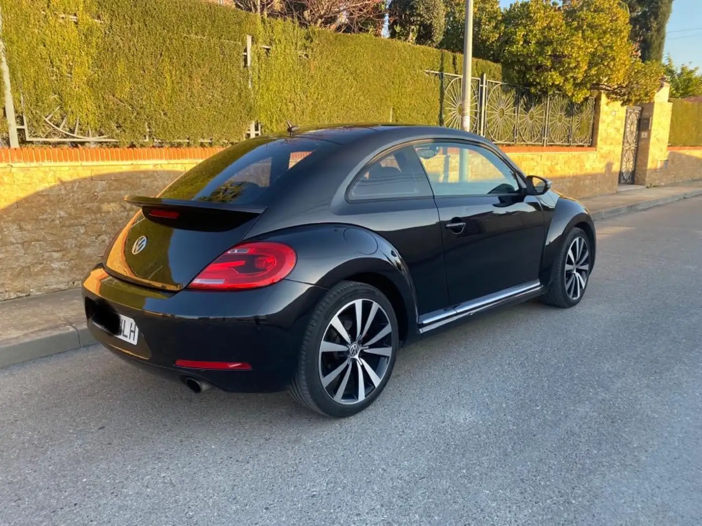 Volkswagen Beetle 2.0 TSI Sport DSG Negro - 2