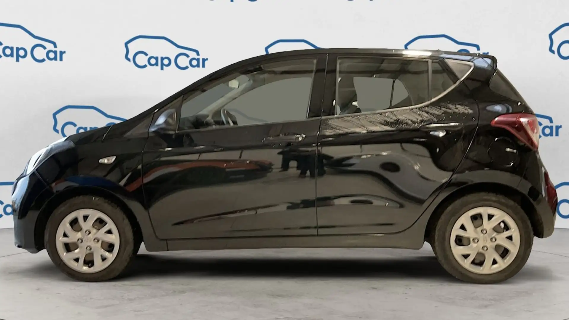 Hyundai i10 1.0 66 Initia - Première main Noir - 2