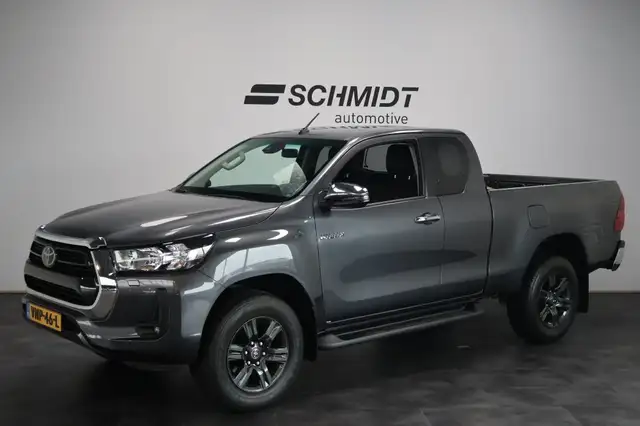 Toyota Hilux 2.4 D-4D XC Proffesional Trekhaak | Camera | Leder