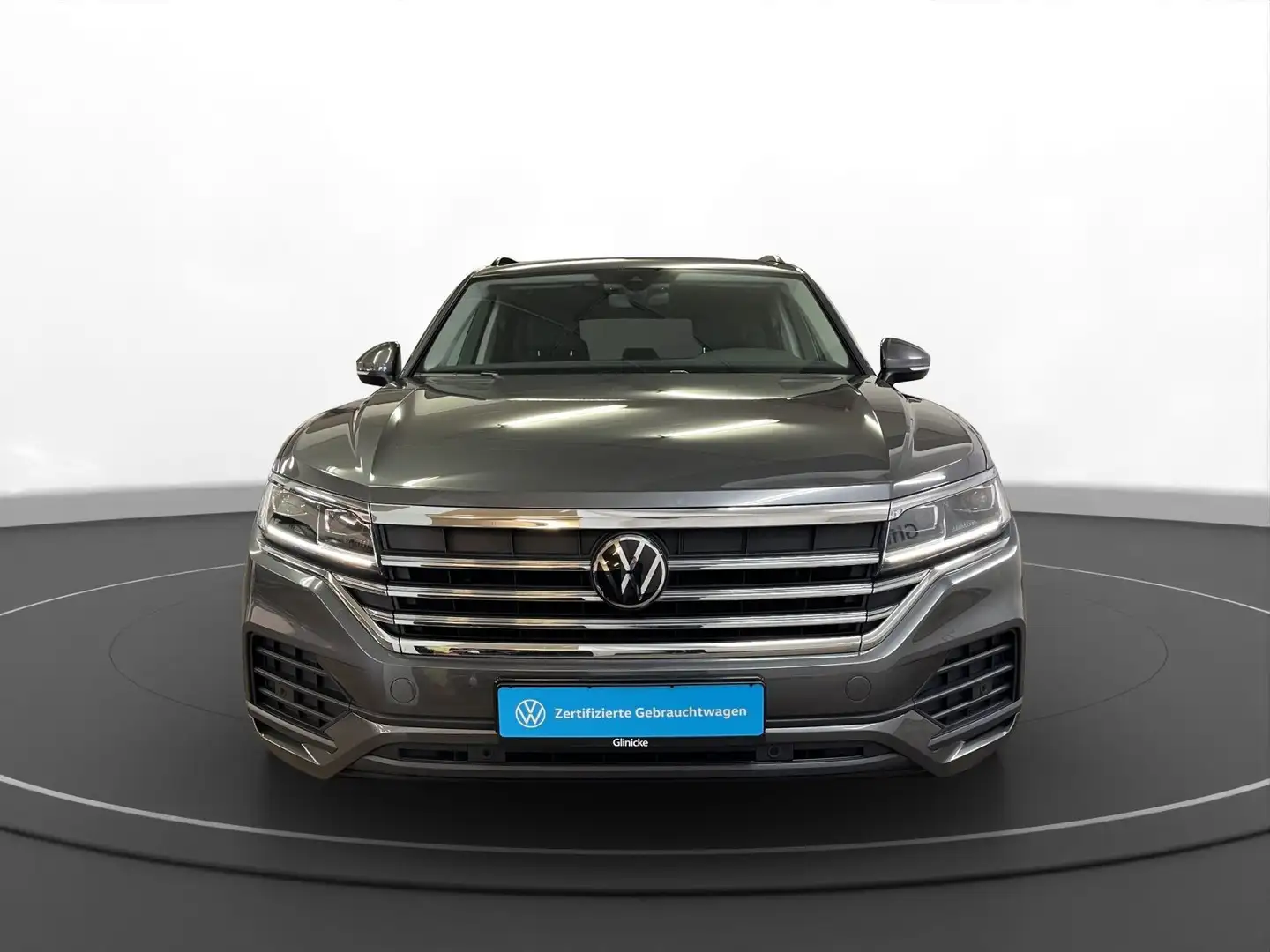 Volkswagen Touareg 3.0 V6 TDI 4M AHK LED LM 19" Navi RFK AC Grau - 2