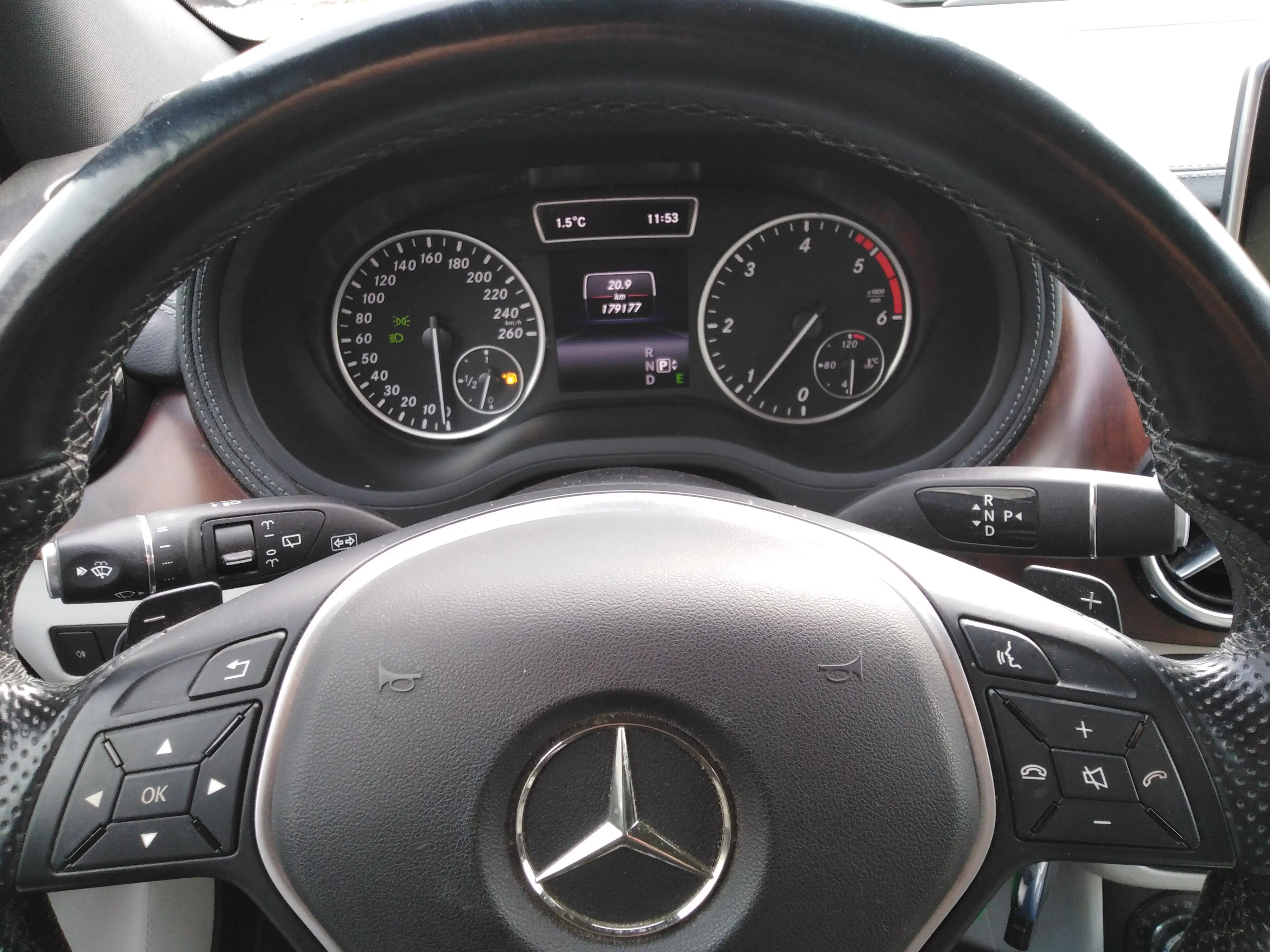 Mercedes-Benz B 220 cdi-Automatik-Kamera-AHK-Euro6-Harman — photo 10