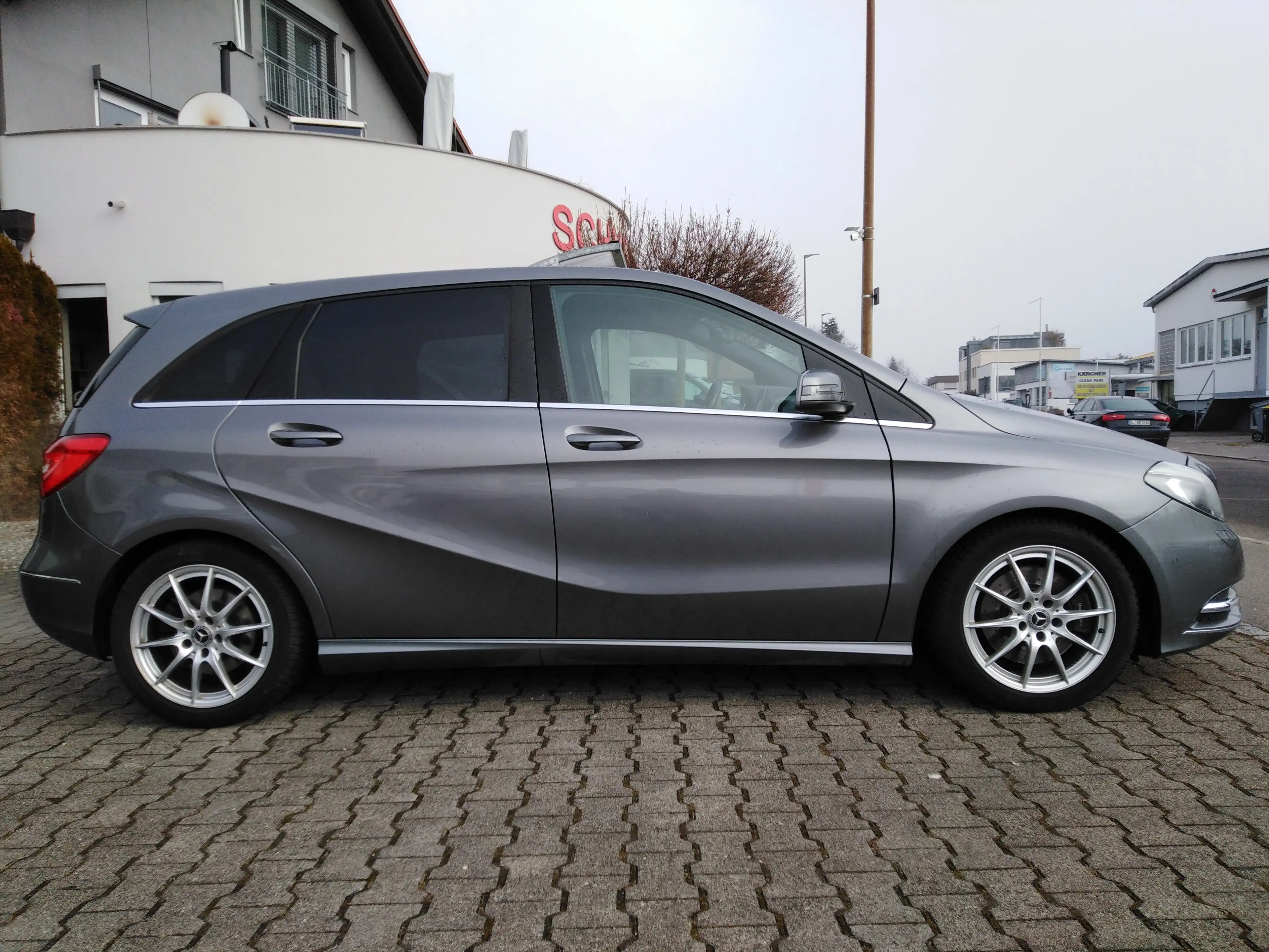 Mercedes-Benz B 220 cdi-Automatik-Kamera-AHK-Euro6-Harman — photo 6