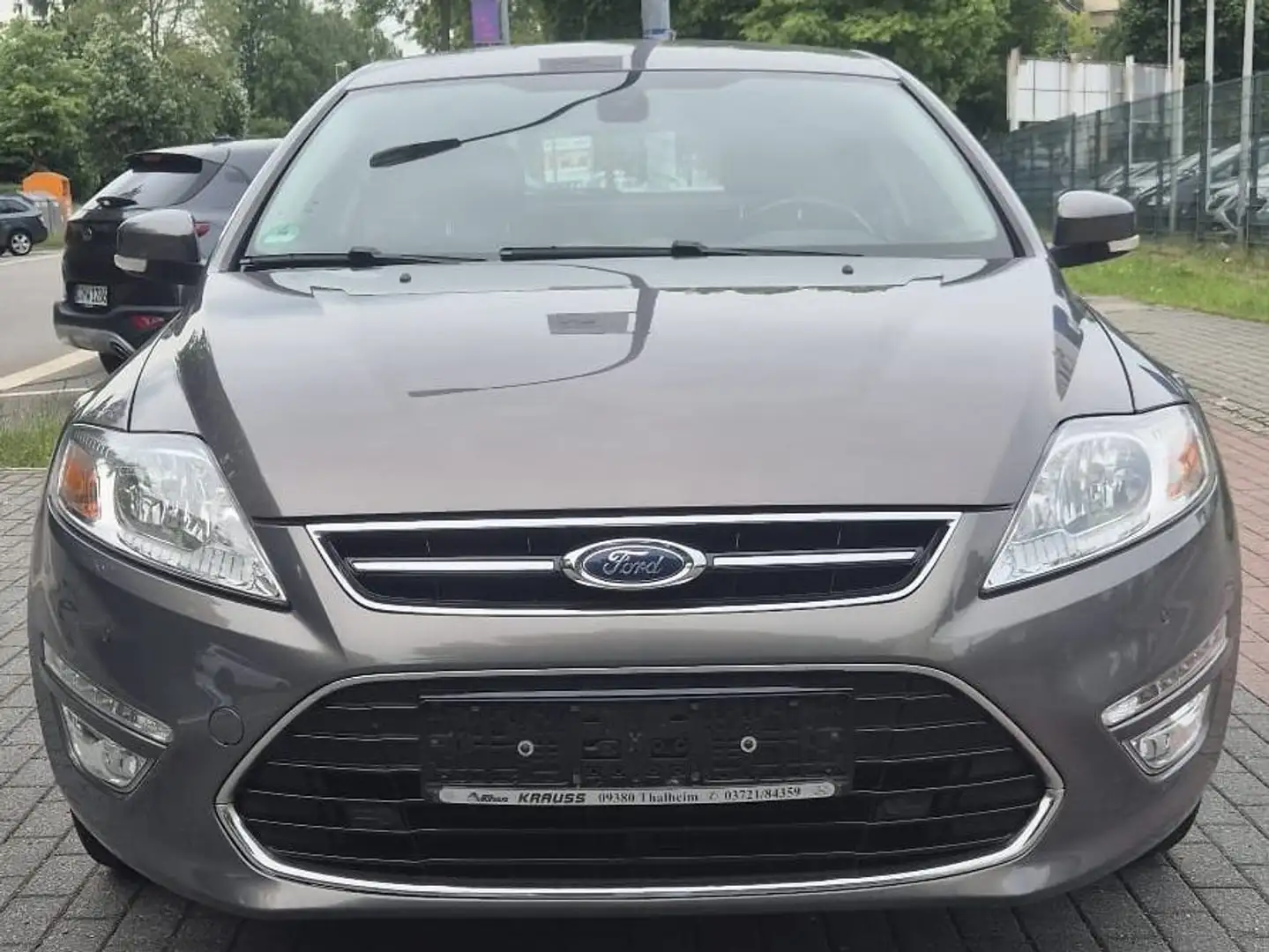 Ford Mondeo Titanium (09.2010) Brun - 2