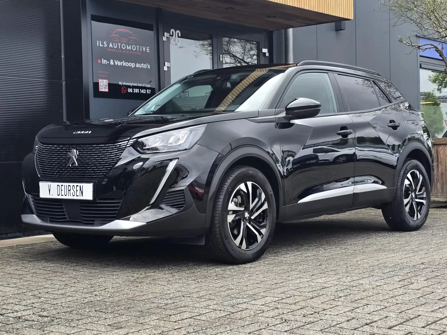 Peugeot 2008 1.2 PureTech Active Zwart - 2