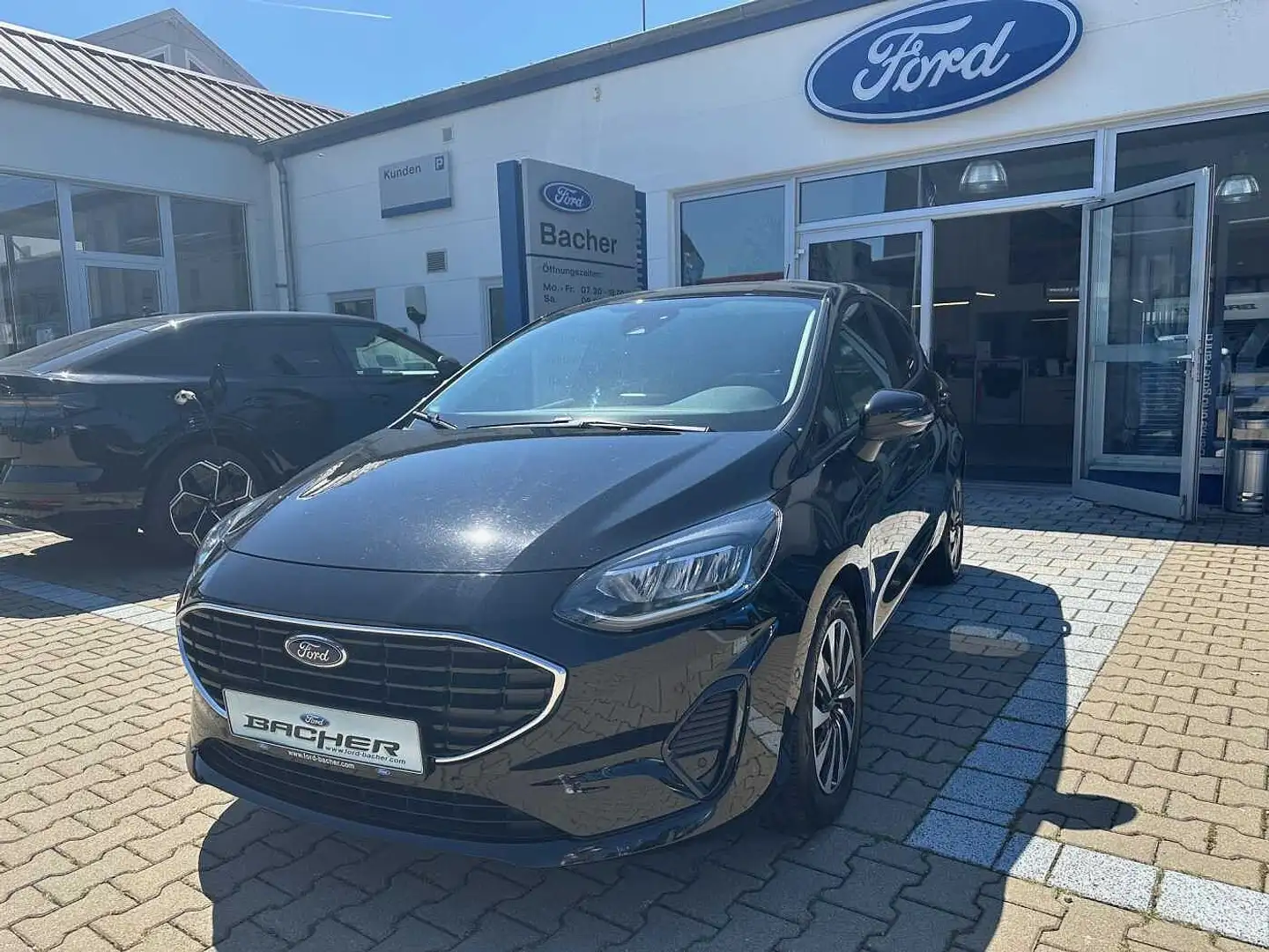 Ford Fiesta 1.0 Automatik Cool&Connect *Winter-Paket* Noir - 1