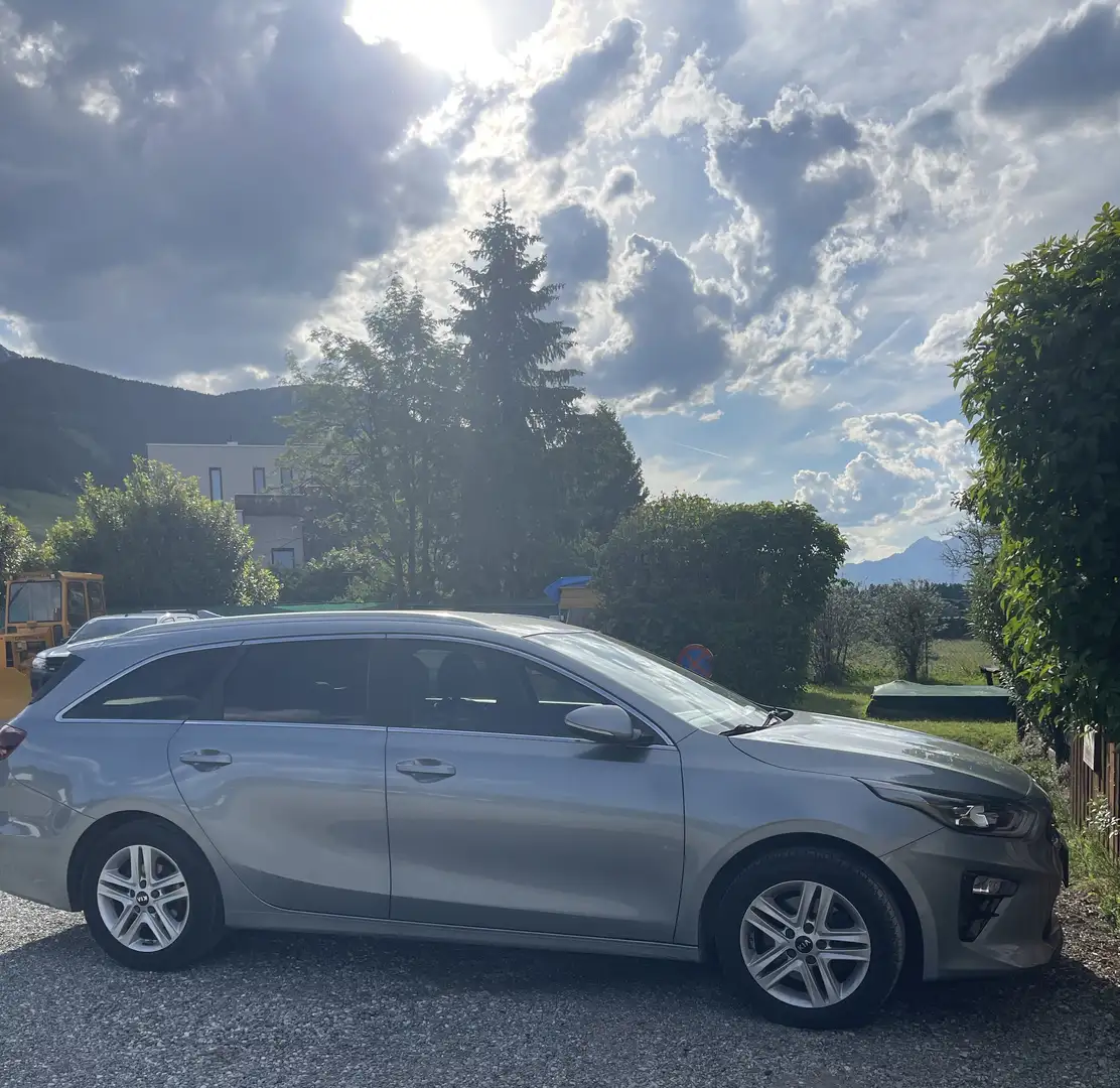 Kia Ceed SW / cee'd SW Vision Grau - 1