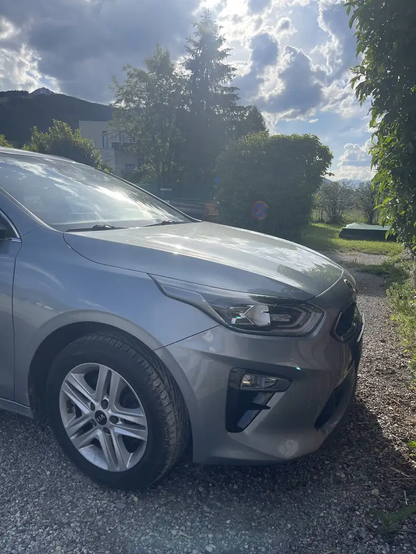 Kia Ceed SW / cee'd SW Vision Grau - 2