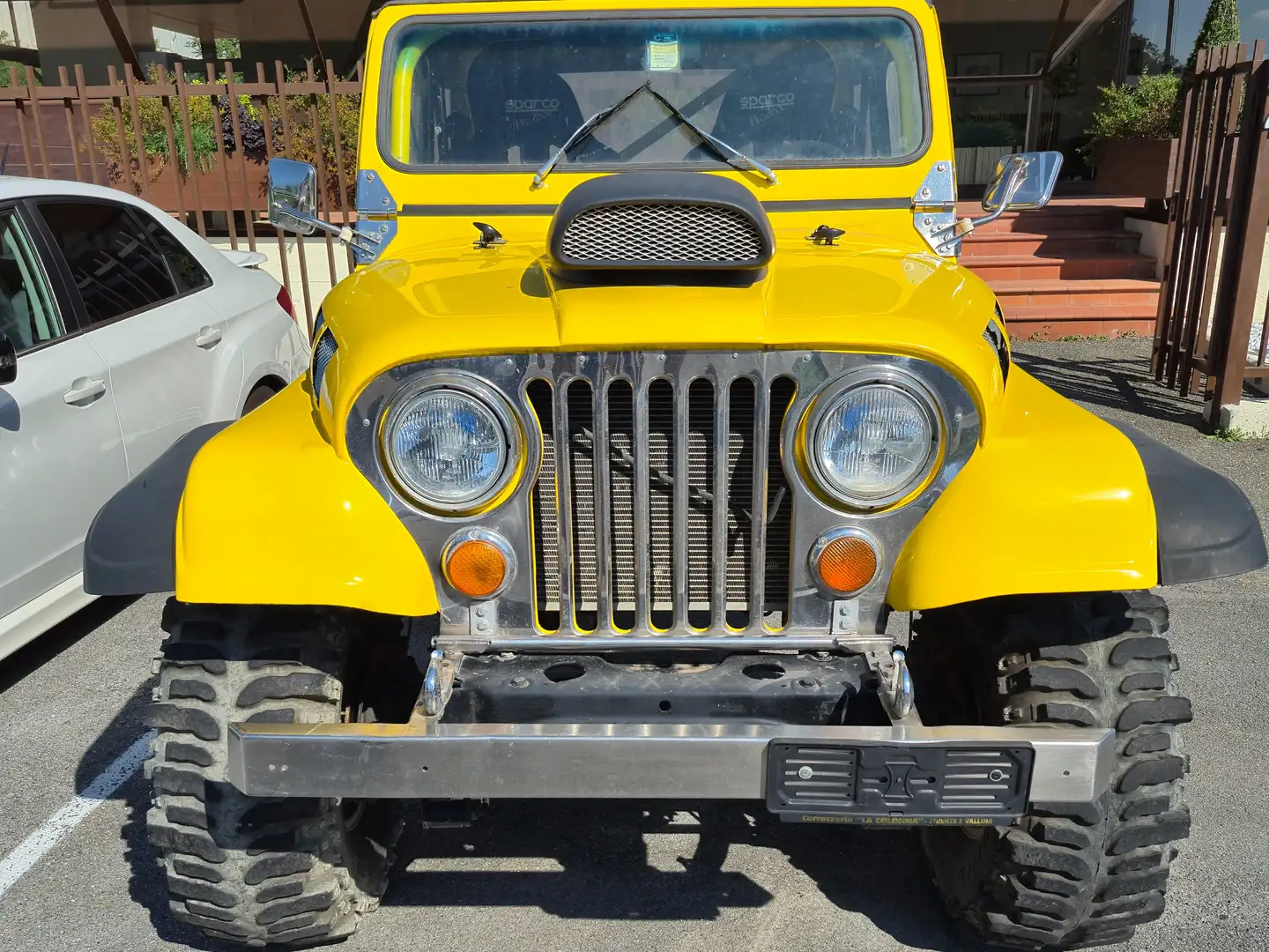 Jeep V8 Chevrolet Galben - 2