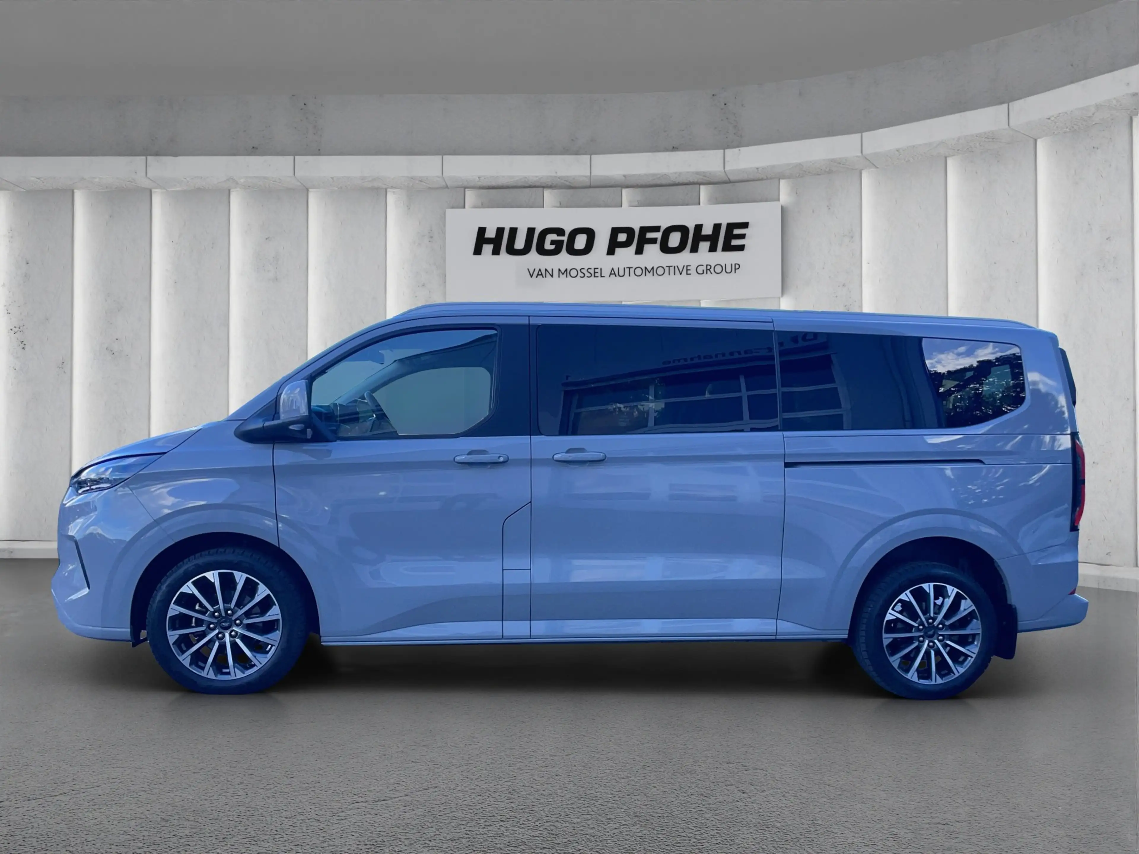 Ford Tourneo Custom Titanium X L2 Aut.*Matrix*360Grad*Leder*ACC*Sound- — photo 2