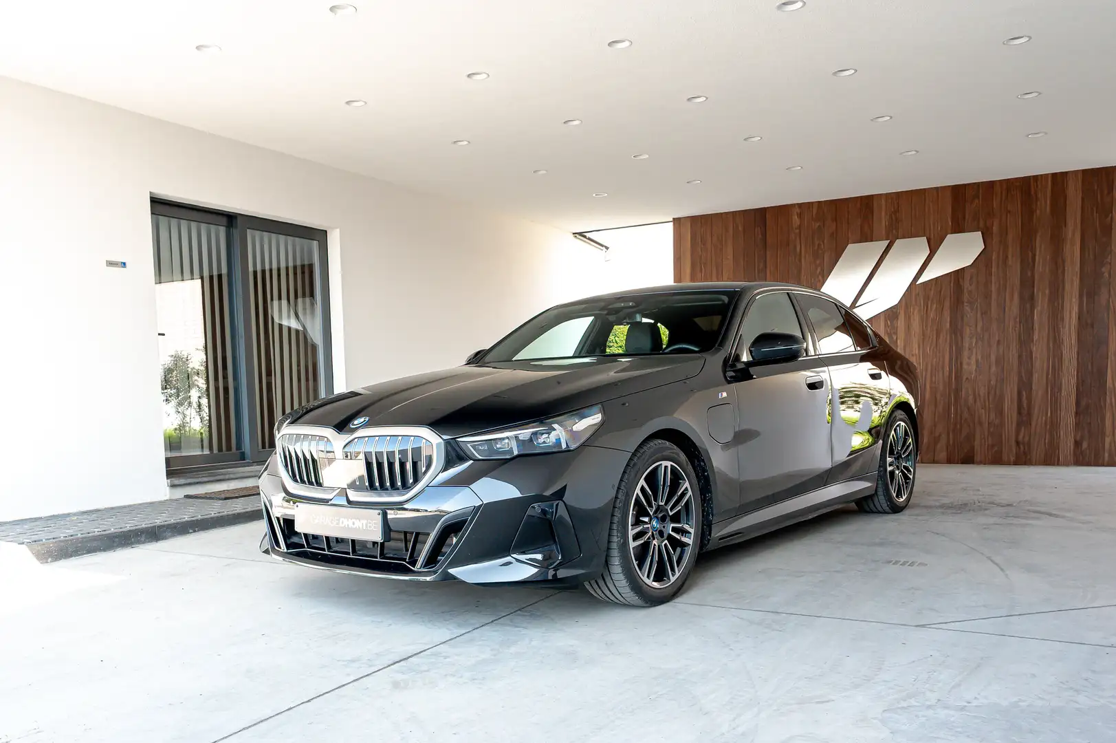 BMW 530 e,Mpack,Head-up,Bowers&Silkins,360° camera Zwart - 2