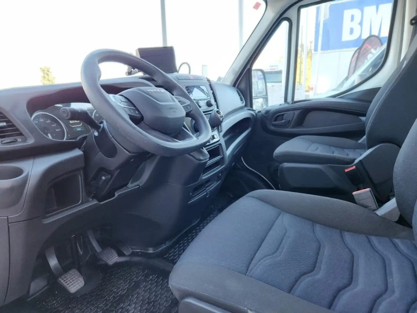 Iveco Daily Chasis Cabina 35S14 3450 136 Bianco - 2