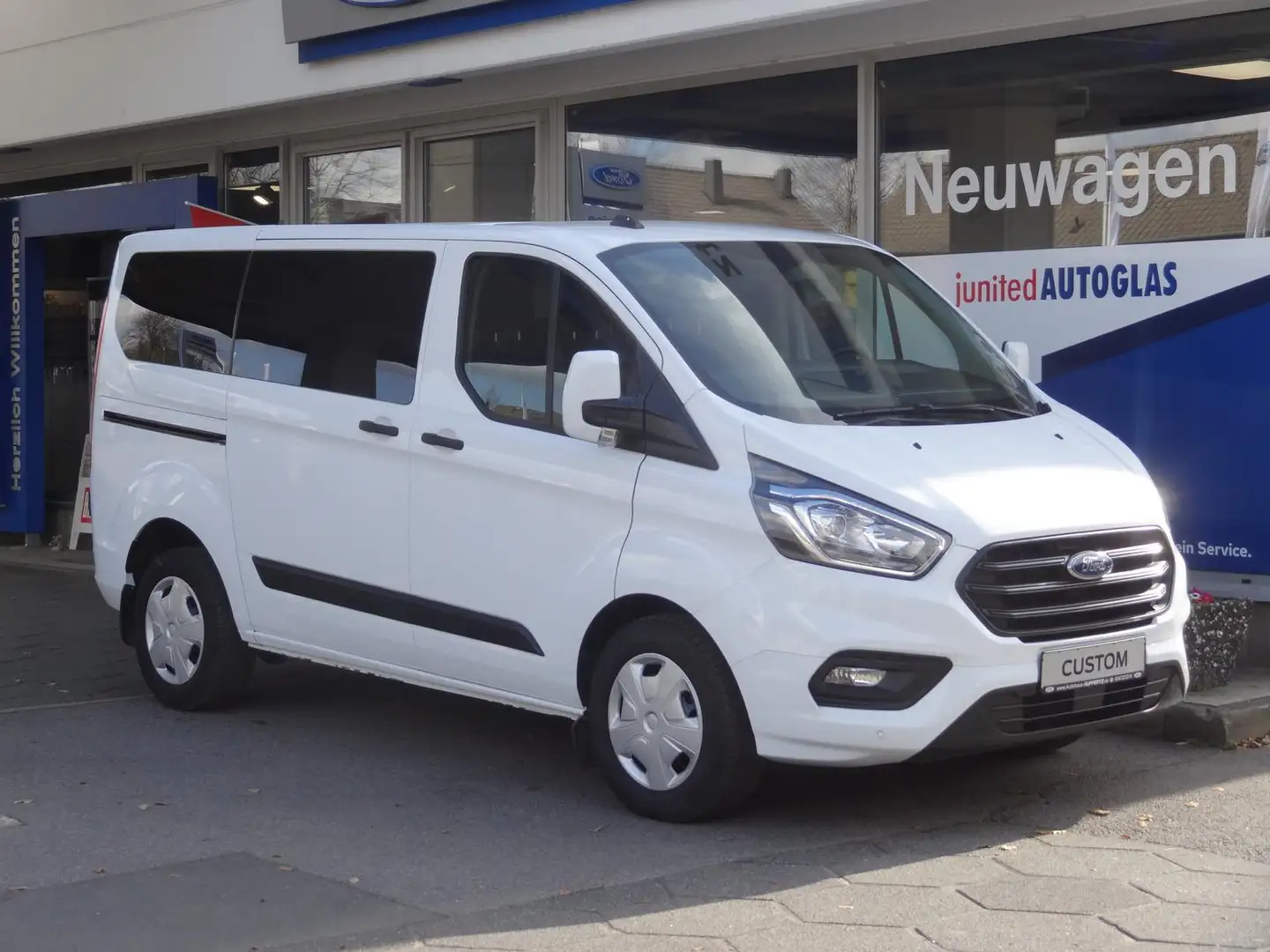 Ford Transit Custom L1H1 Kombi Trend AHK 2xKlima PDC Білий - 2