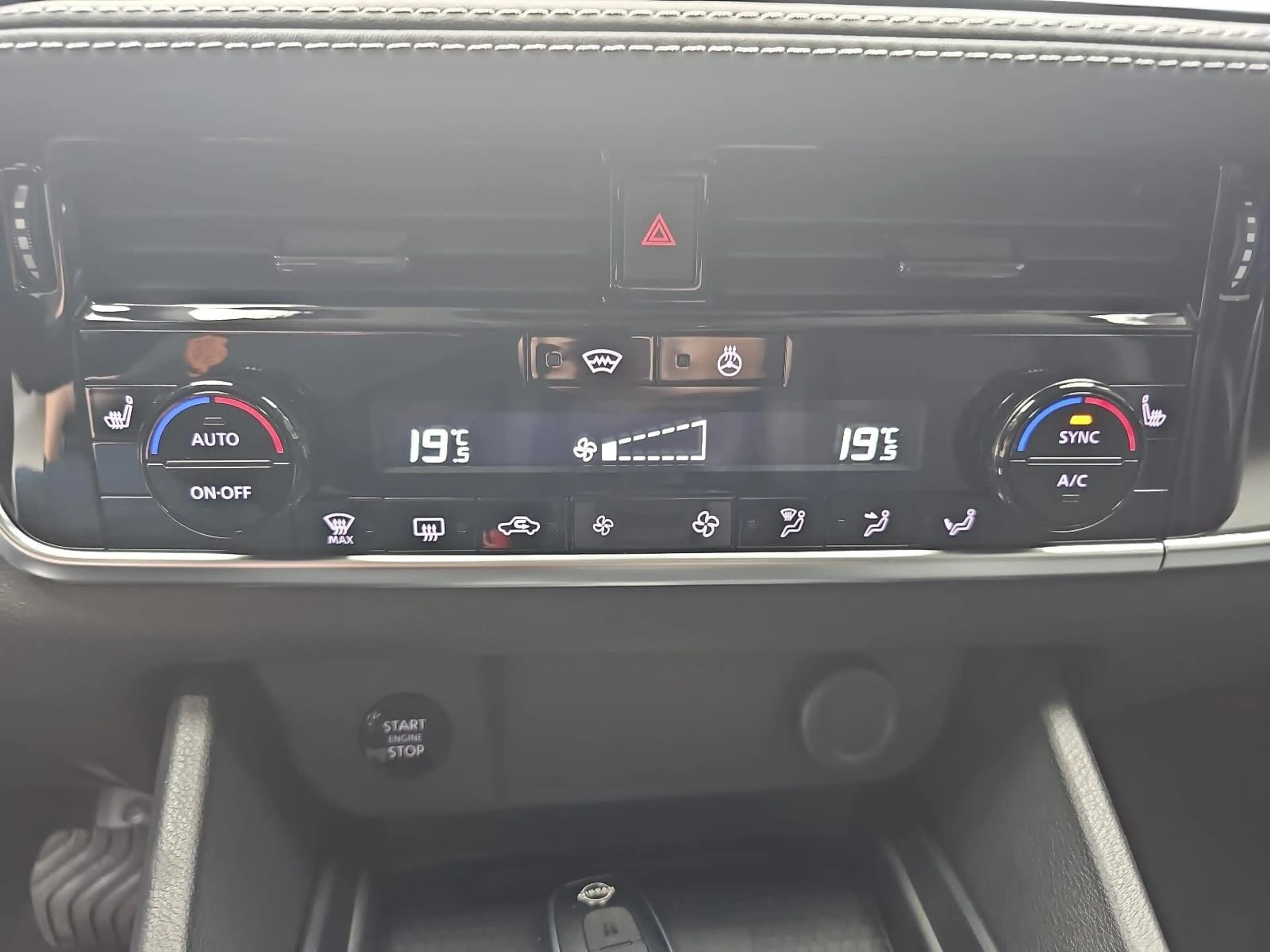 Nissan Qashqai QASHQAI 1.3 DIG-T MHEV AUTO. MJ27 N-CONNECTA WINTE — photo 12