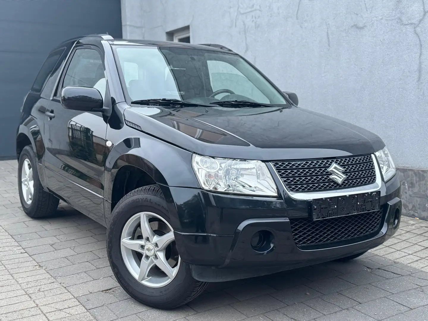 Suzuki Grand Vitara Grand Vitara 1.6 City 93000 KM 2012 MET GARANTIE Zwart - 1