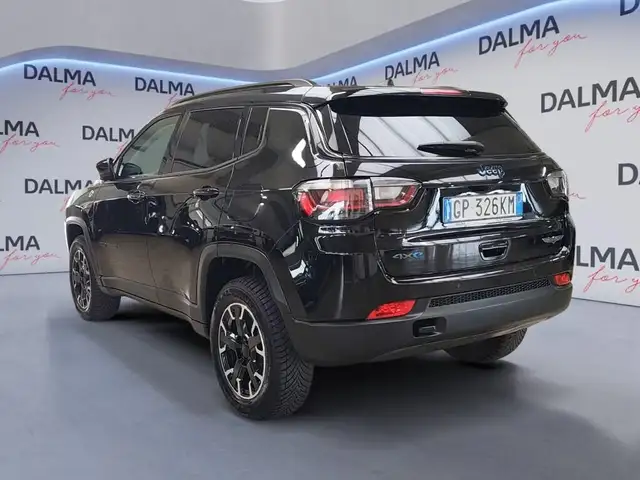 Jeep Compass view 3