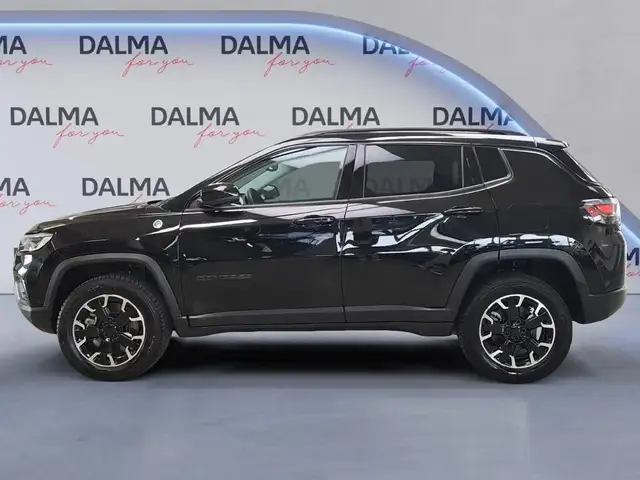 Jeep Compass view 2