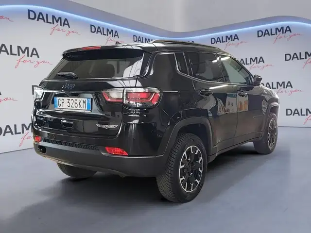Jeep Compass view 5