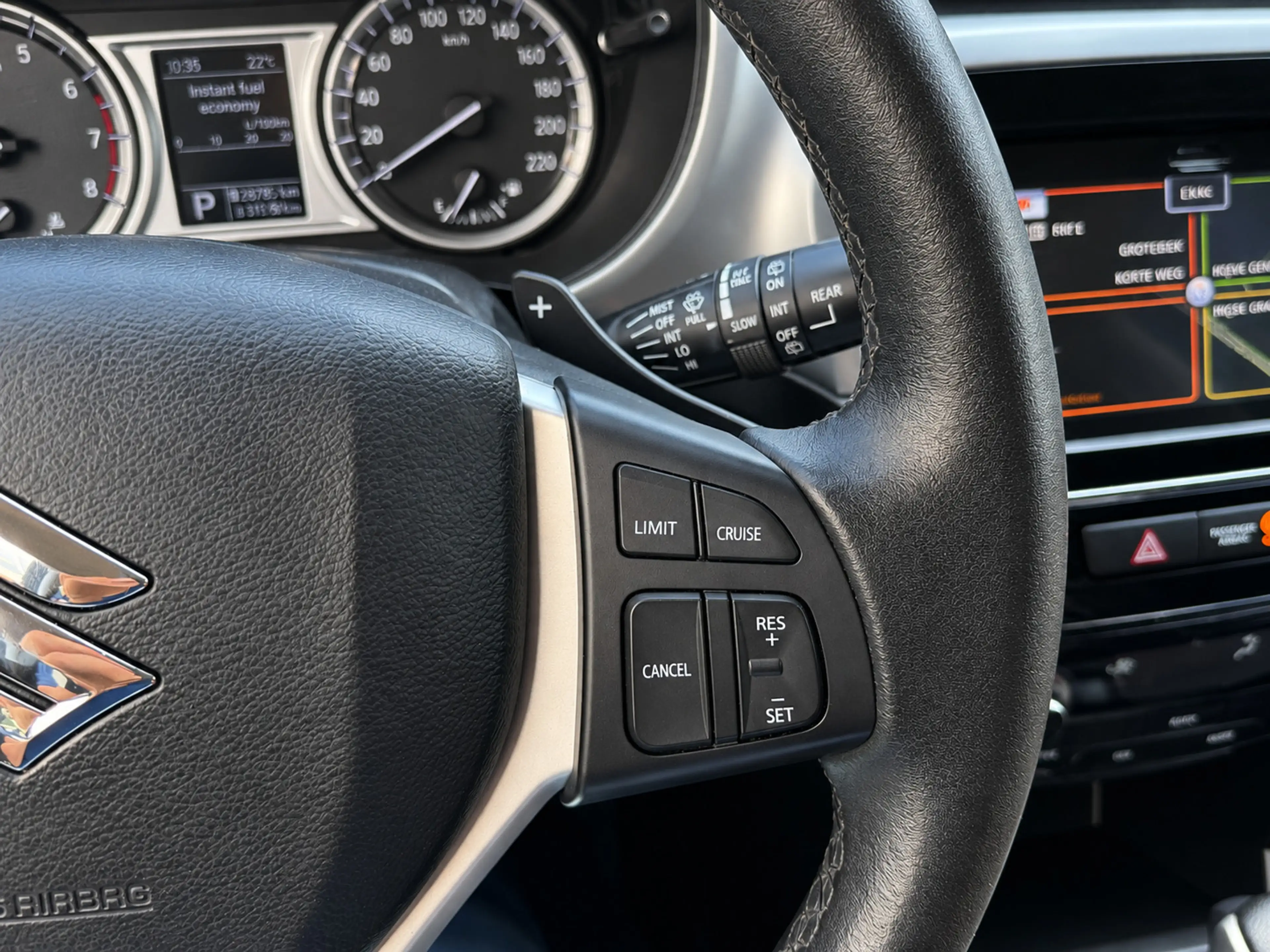 Suzuki Vitara 1.6 Limited Edition Carplay_Trekh_Clima_Stoelverw — photo 9