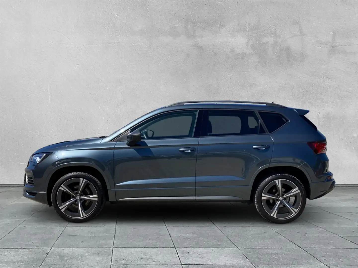 SEAT Ateca FR 1.5 TSI LED+KAMERA+NAVI+BEATS+SHZ+KESSY Grijs - 2