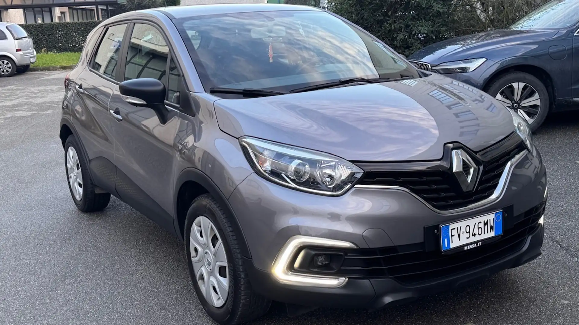 Renault Captur Captur I 2017 0.9 tce Life 90cv my18 Gris - 2
