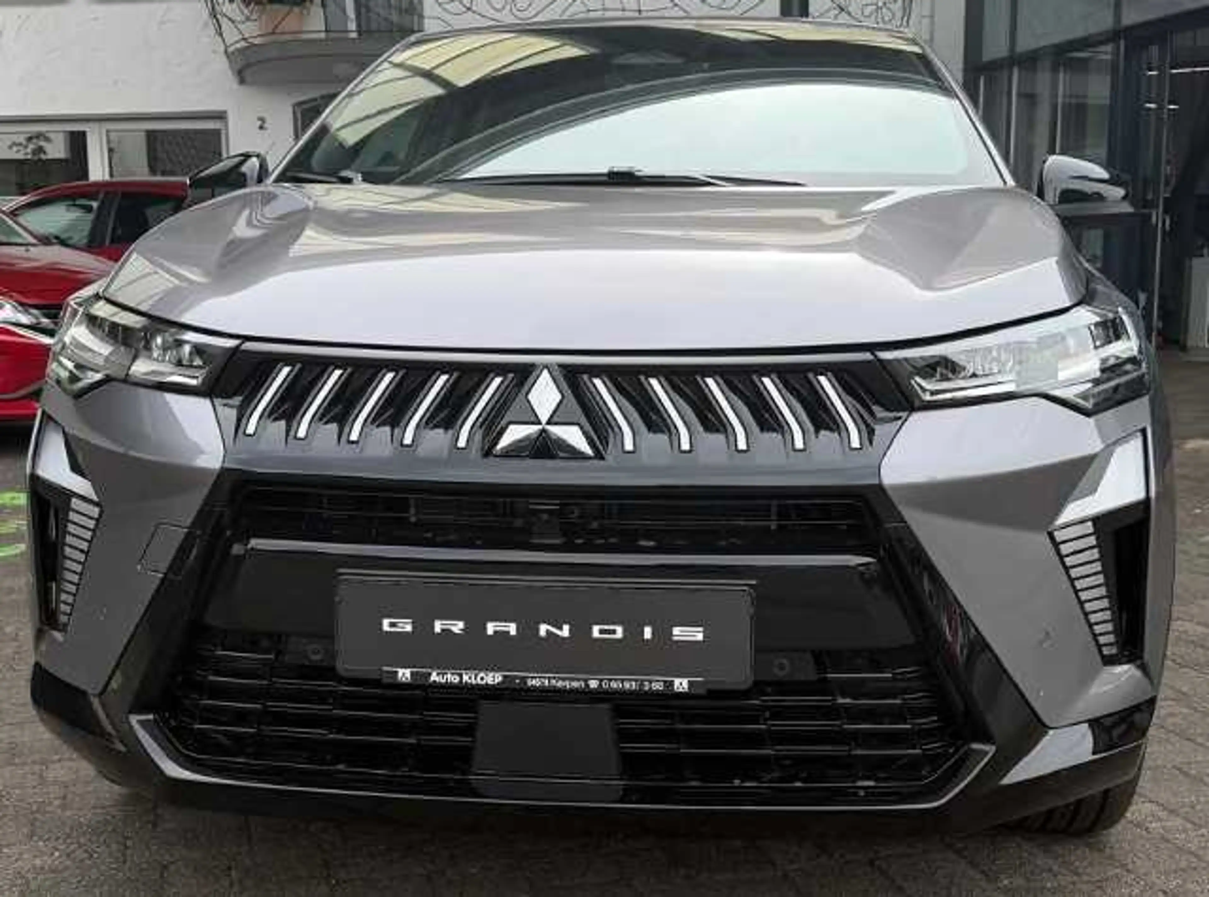 Mitsubishi Grandis Intro Edition 1.8 Hybrid — photo 2