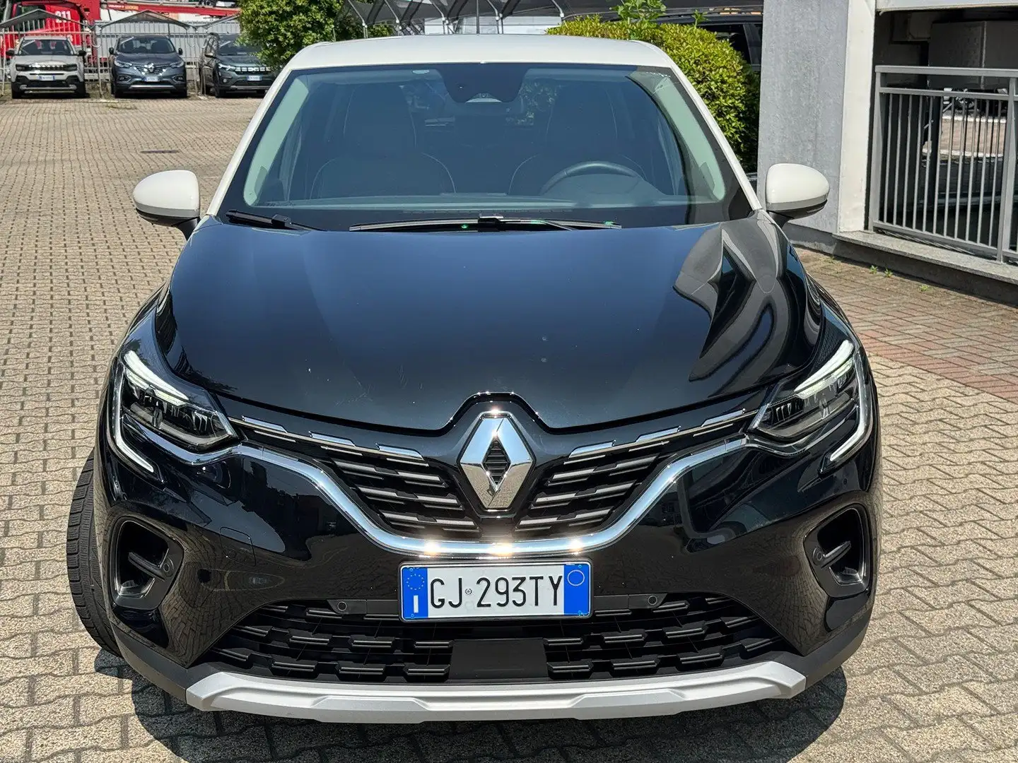 Renault Captur 1.6 E-Tech hybrid Intens 145cv auto 1.6 E-TECH Hy Nero - 2