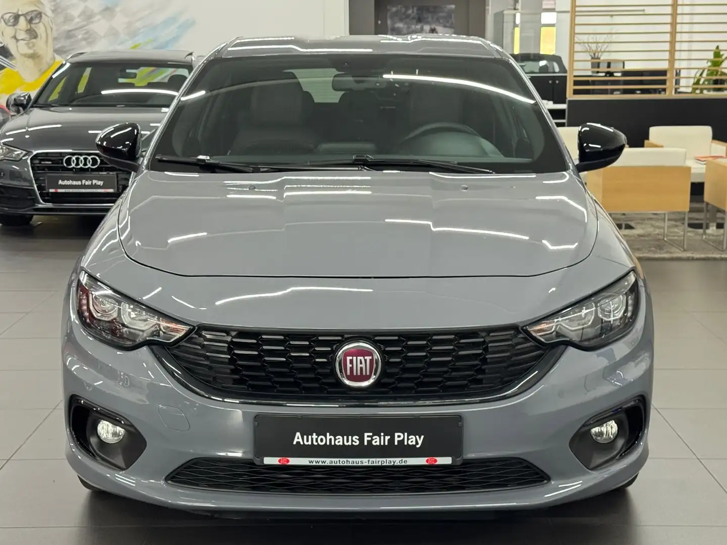 Fiat Tipo S-Design XENON/NAVI/KAMERA/U-FREI! Grau - 2