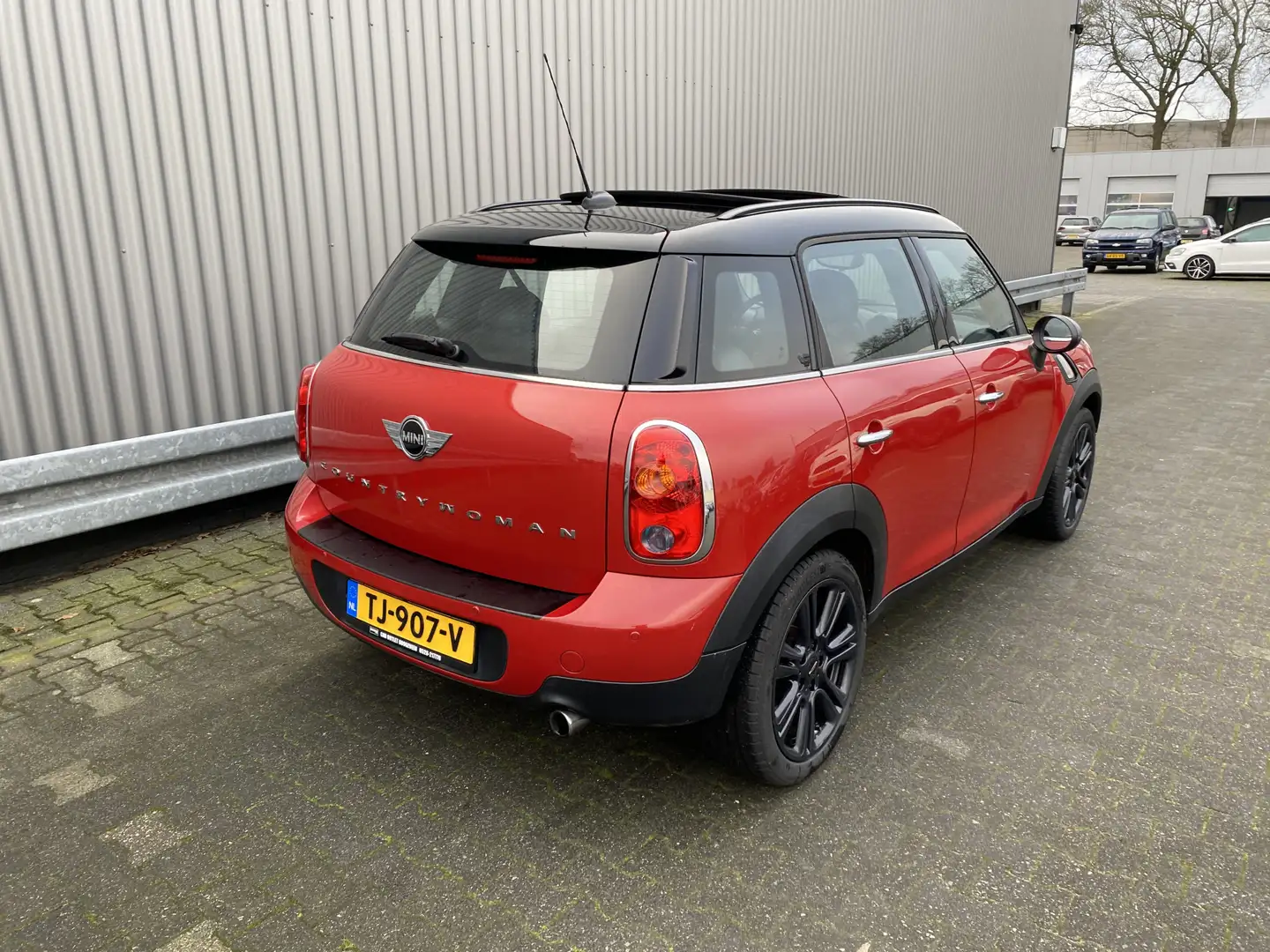 MINI Cooper Countryman Mini 1.6 Chili John Cooper WORKS, Leer, Pano, Navi Rouge - 2