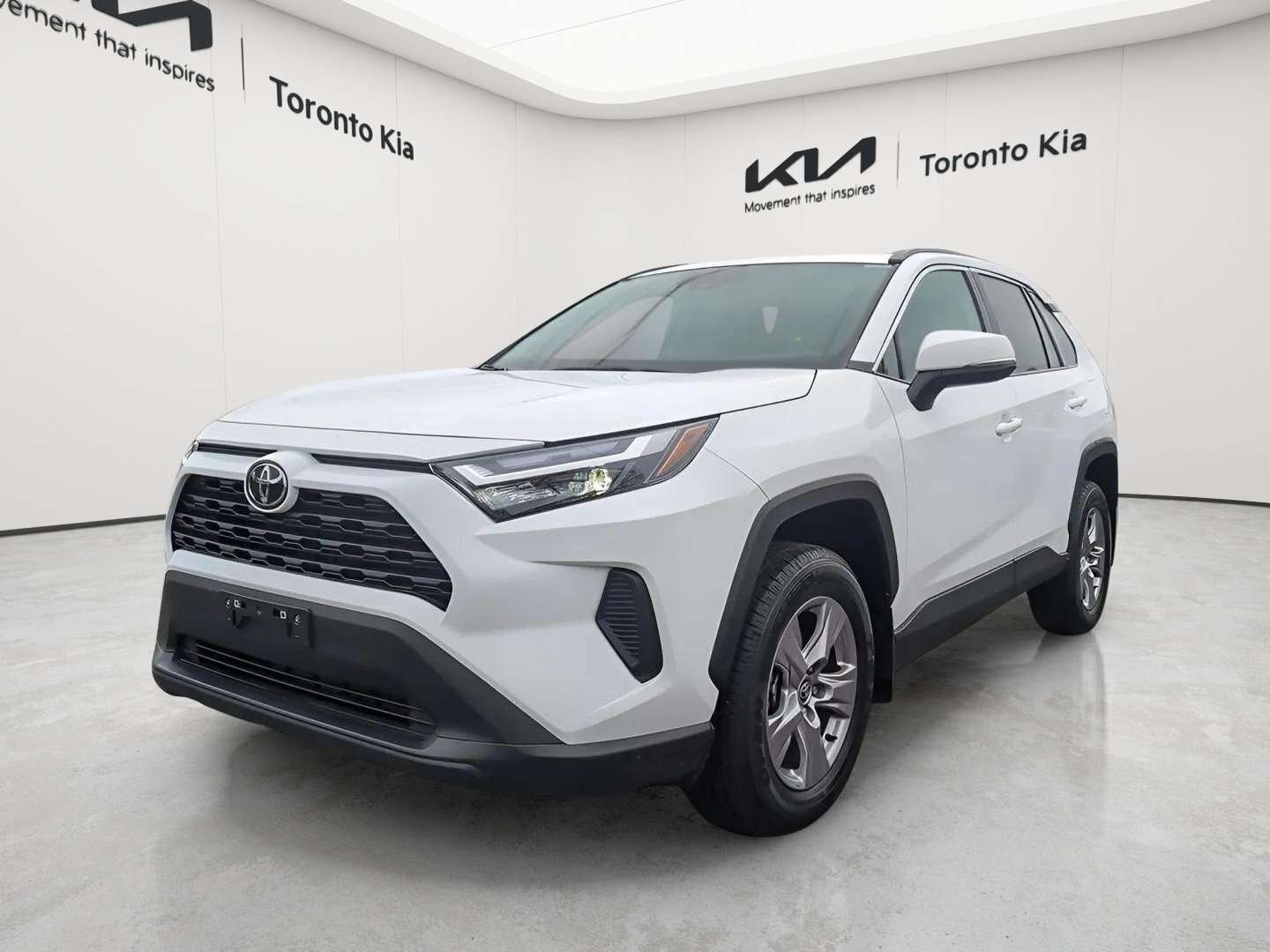 2025 Toyota RAV 4 XLE