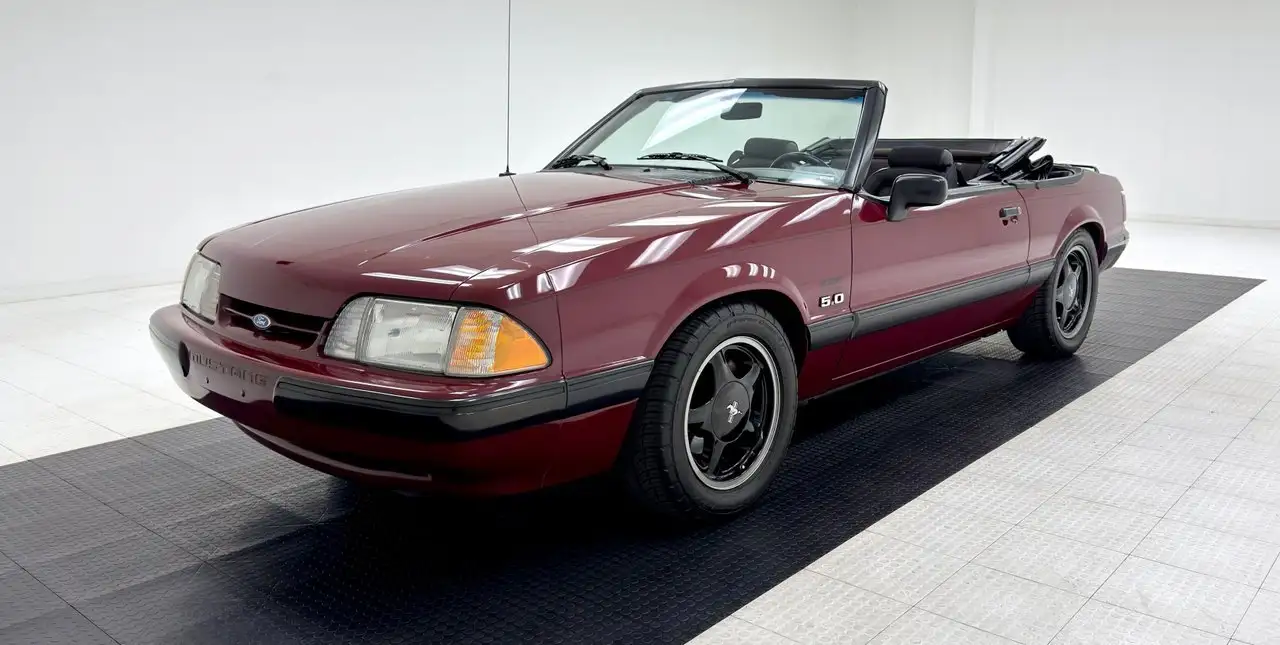 Ford Mustang LX Convertible, foto 2