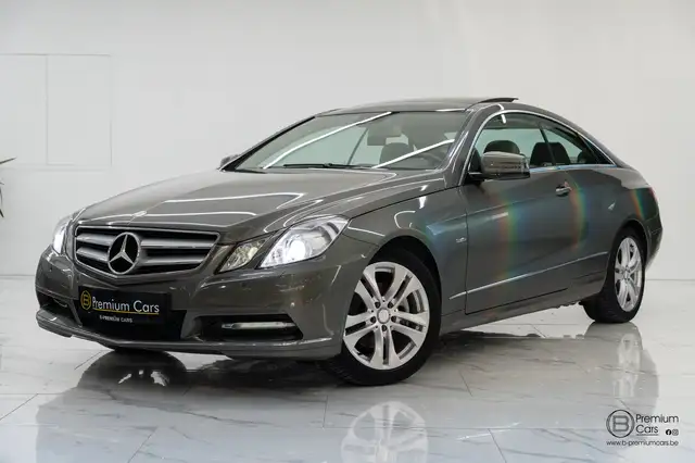 Mercedes-Benz E 220 CDI coupe Facelift elegance! Pano, Xeneon, Luxury!