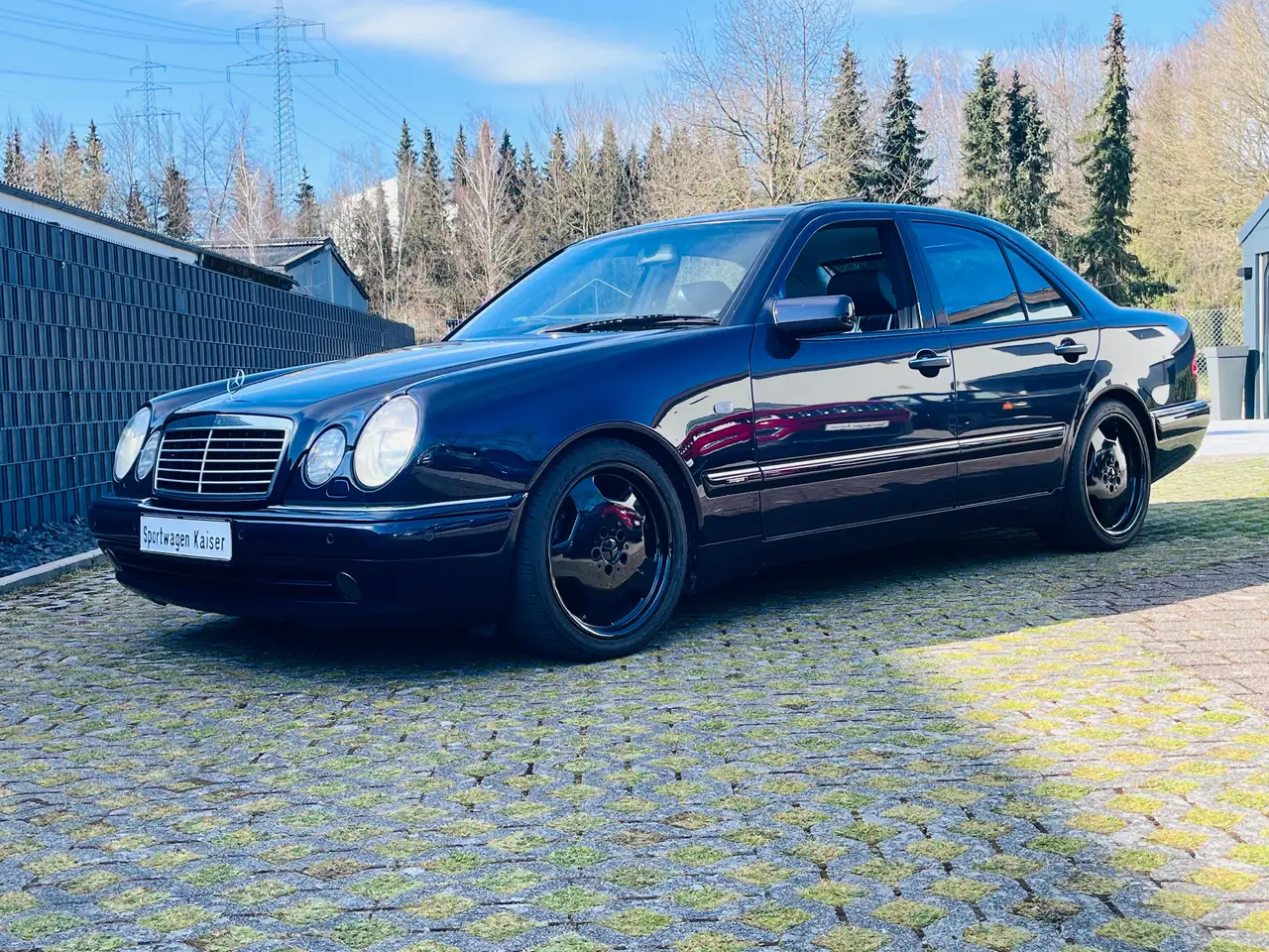 Mercedes-Benz E 55 AMG