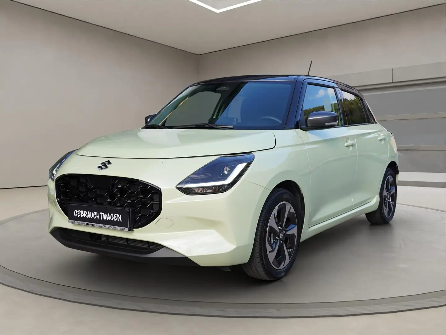 Suzuki Swift 1.2 Mild-Hybrid+Comfort Plus+ Amarillo - 1
