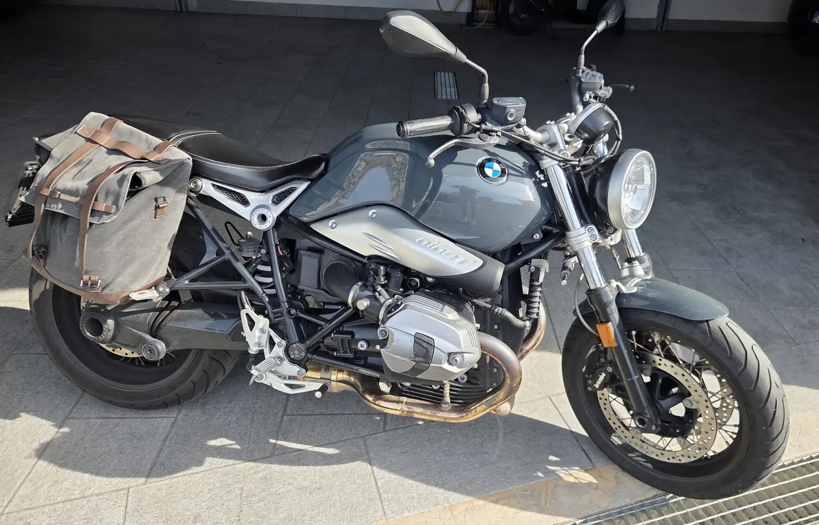 BMW R nineT Pure Grigio - 1