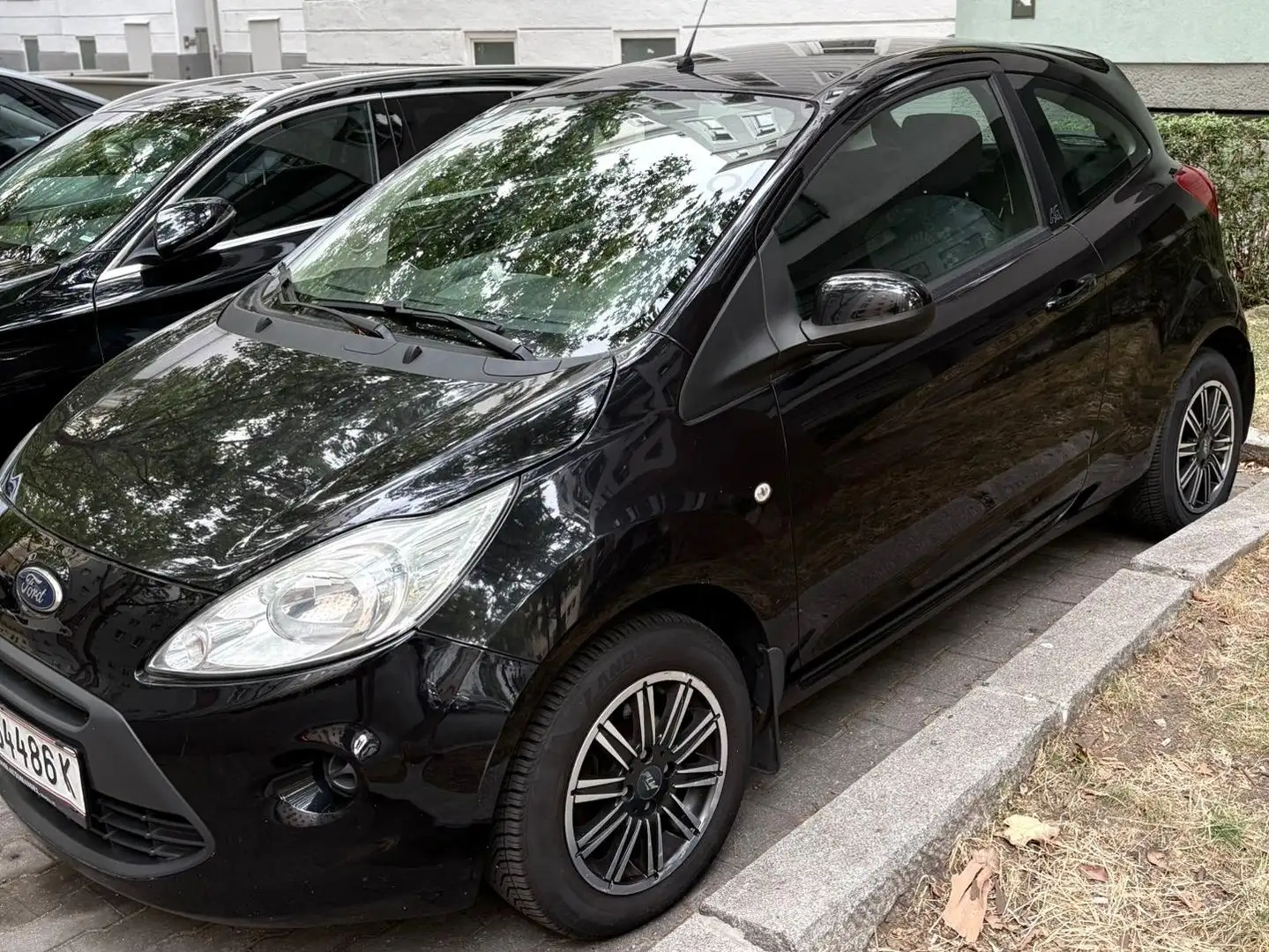 Ford Ka/Ka+ Ka 1,2 Trend Trend Schwarz - 2