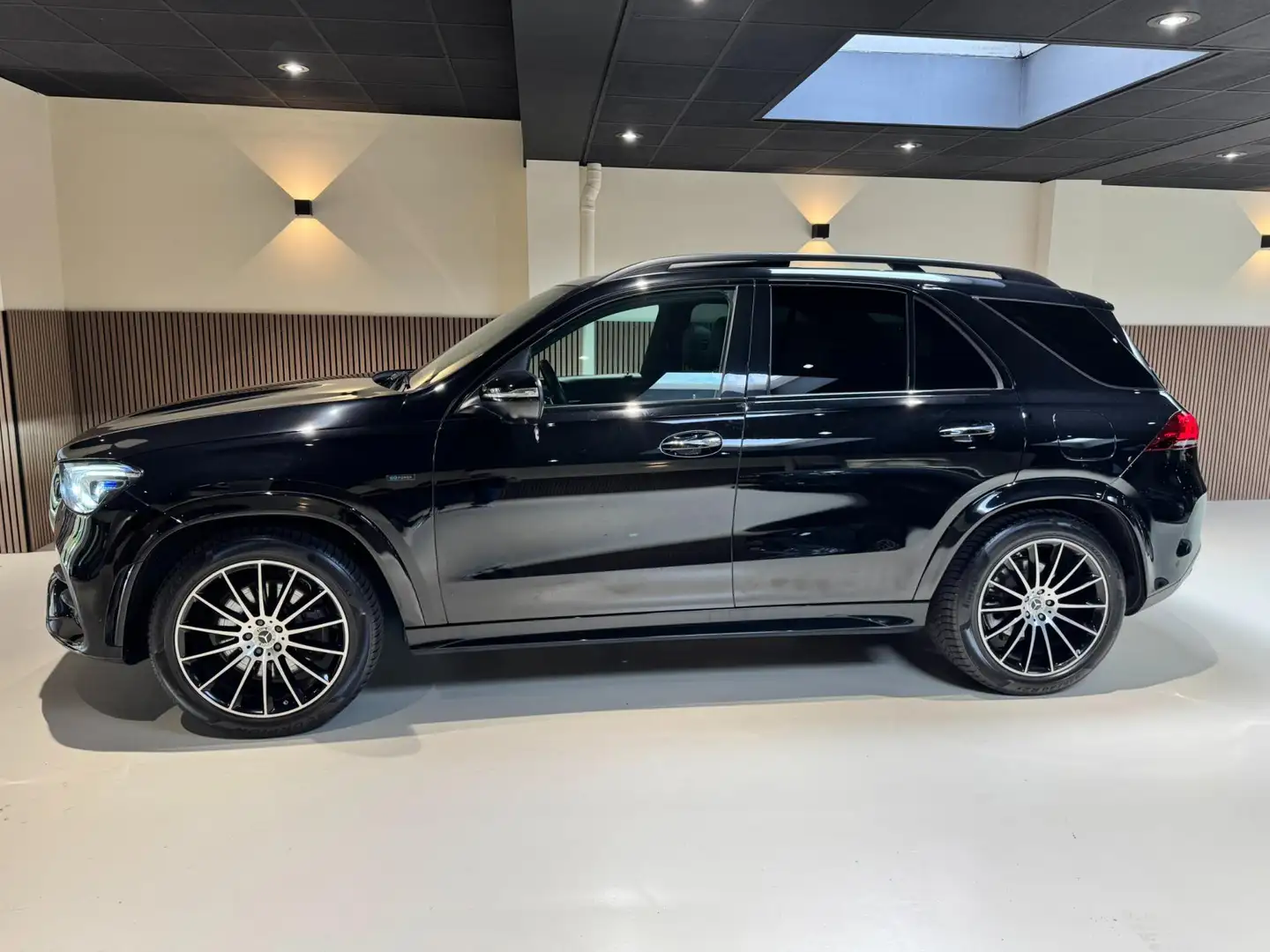 Mercedes-Benz GLE 350 e 4MATIC Premium | PANO | 360° | BTW Zwart - 2