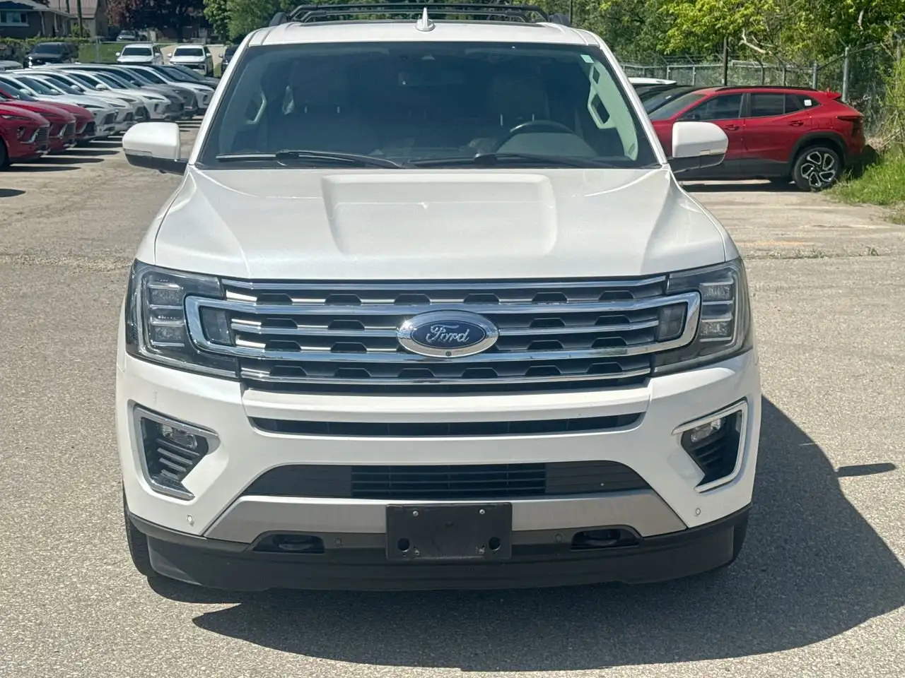 Ford Expedition снимка Ford Expedition
