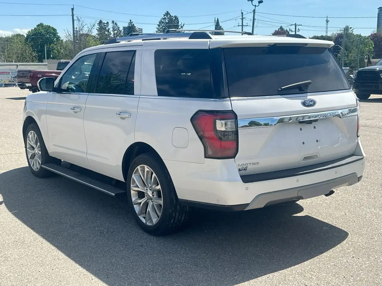Ford Expedition снимка Ford Expedition