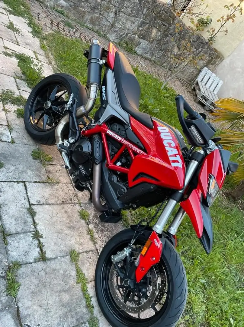 Ducati Hypermotard 939 Roşu - 1