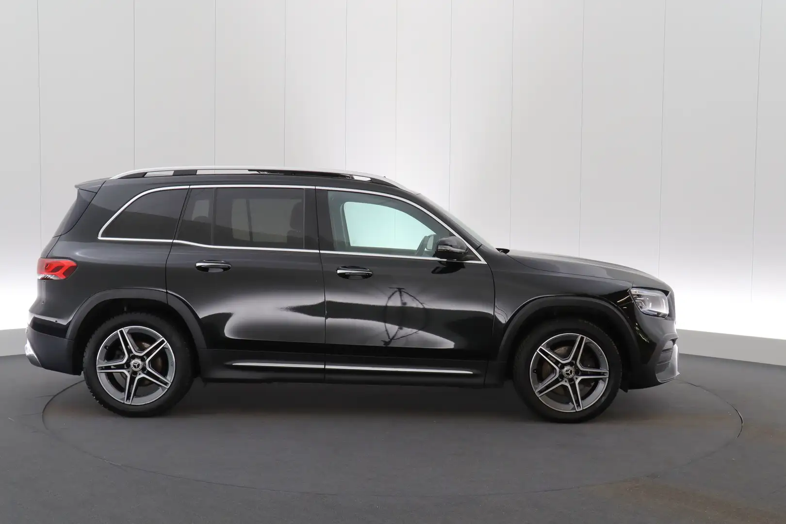 Mercedes-Benz GLB 200 200dA AMG Line Premium LEDER/CUIR Multibeam LED GP Noir - 2