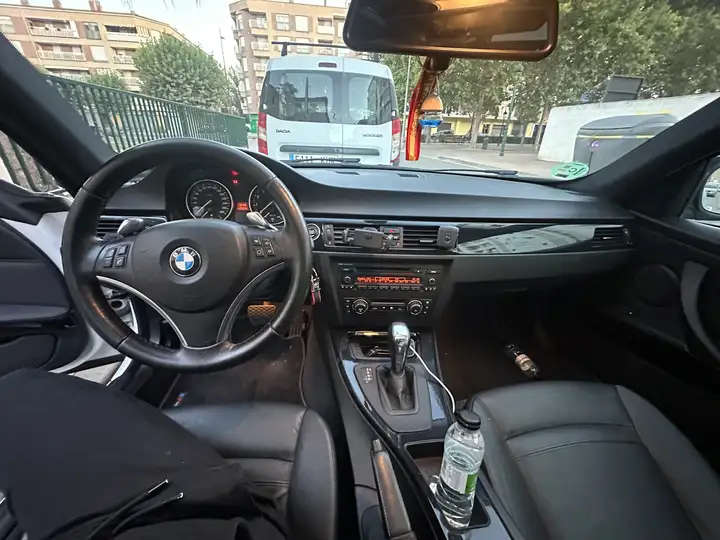 BMW Serie 3 2010, foto 5