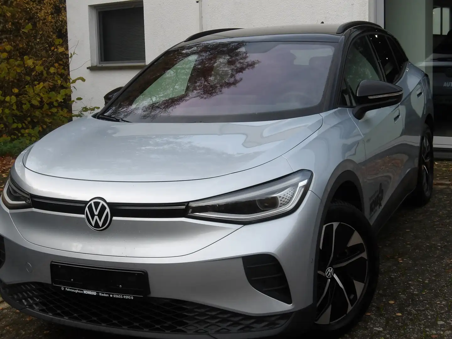 Volkswagen ID.4 Pro 210 kW 4Motion "Goal" 77 kWh Silber - 1