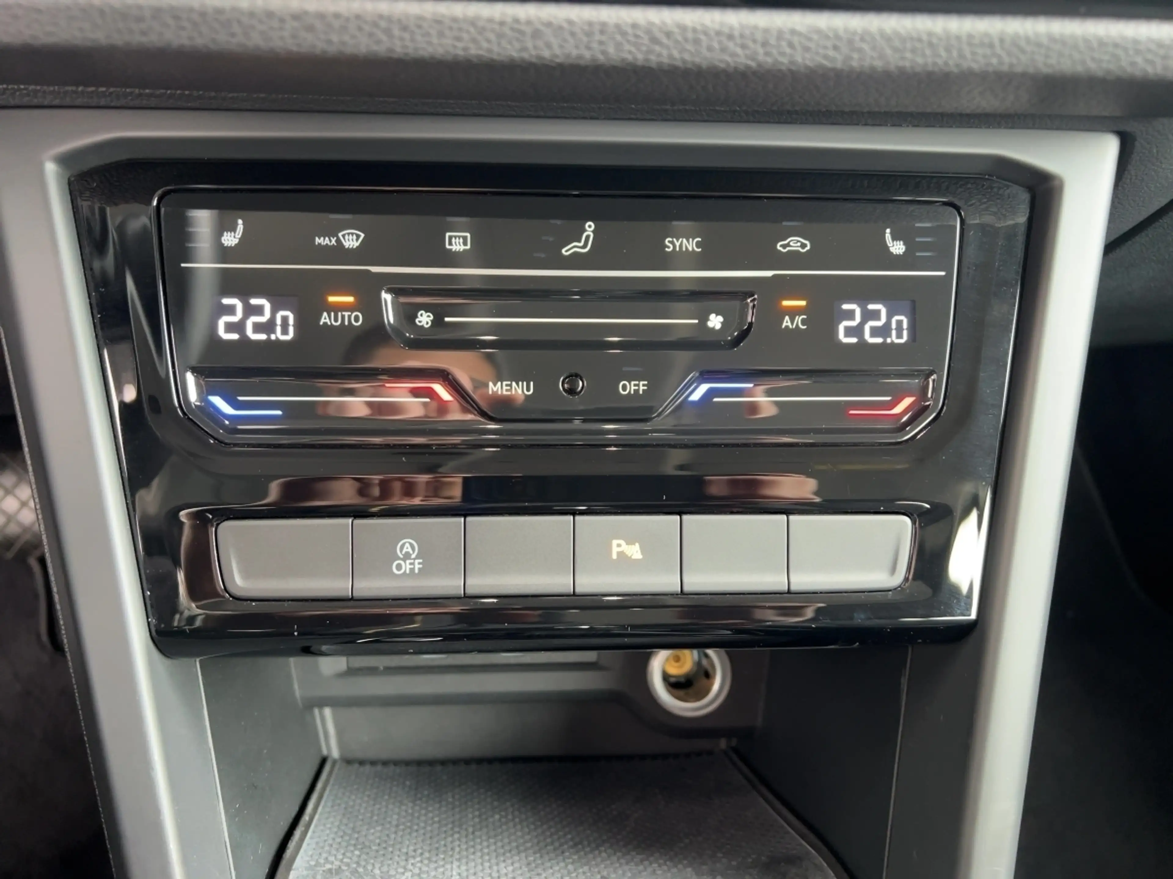 Volkswagen Touran 2.0 TDI Highline — photo 14