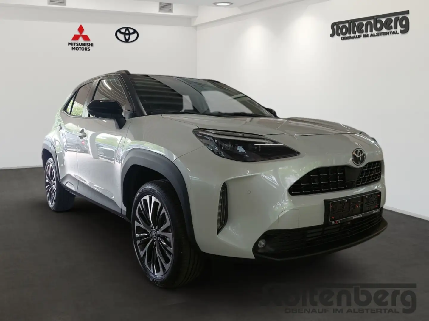 Toyota Yaris Cross 1.5 VVT-iE Hybrid FWD Style Plus HUD Navi Digitale Weiß - 1