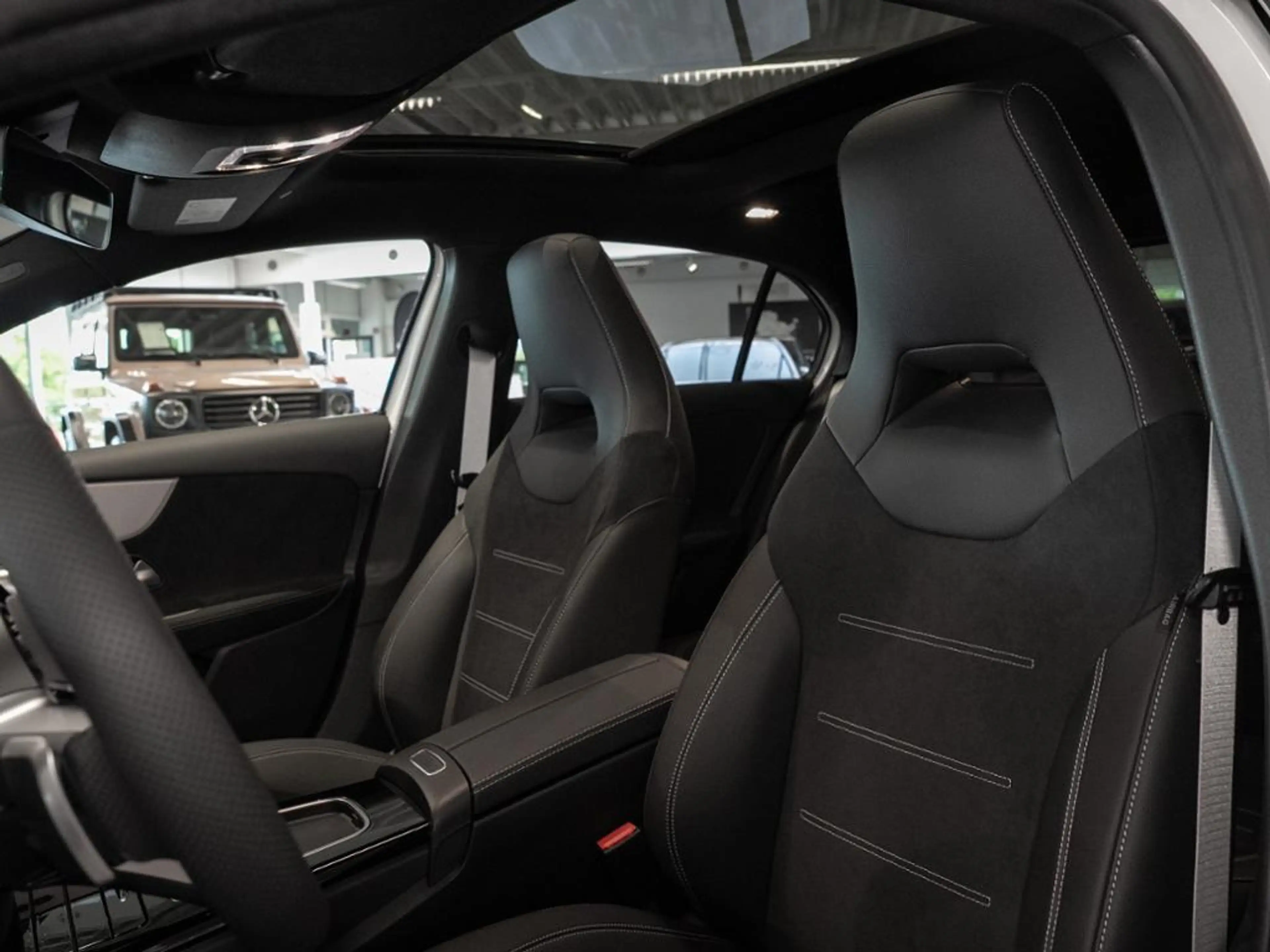 Mercedes-Benz A 200 AMG NIGHT MULTI 360 DISTR KAMERA PANO SPUR — photo 8