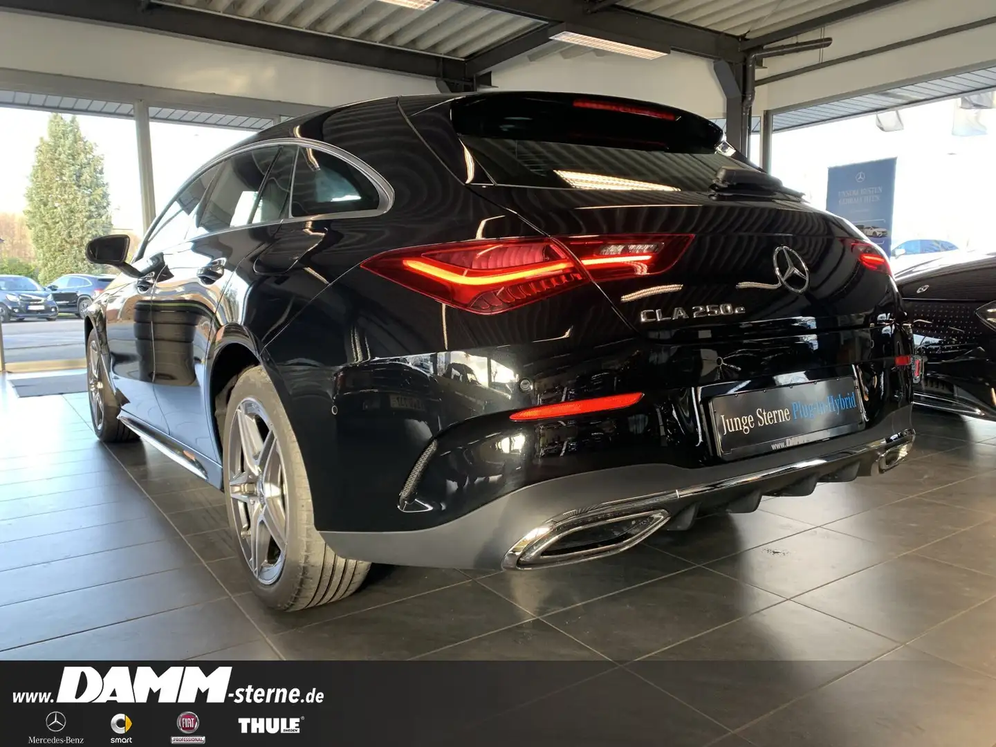 Mercedes-Benz CLA 250 CLA 250 e SB AMG Premium+/Memory/PanoD/Multibeam Schwarz - 2