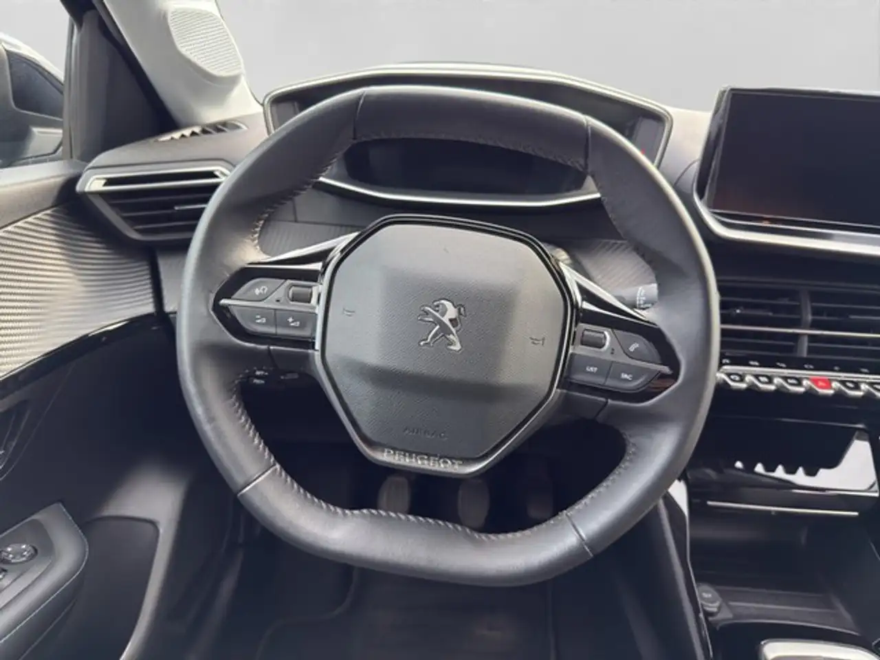 Peugeot 208 Allure Pack PureTech 100 Navi+LED+PDC+Sitzhzg+, миниатюра 13