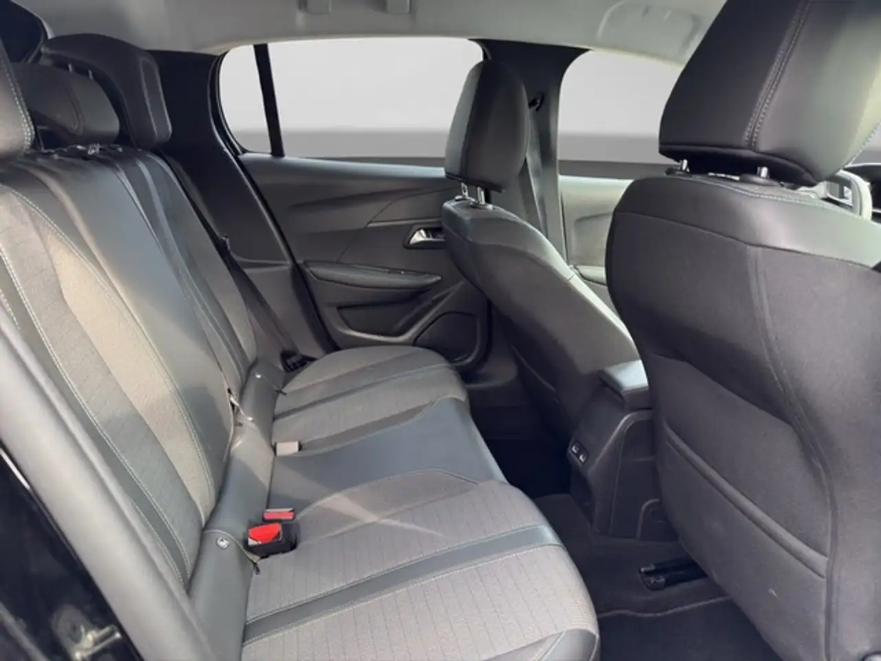 Peugeot 208 Allure Pack PureTech 100 Navi+LED+PDC+Sitzhzg+, миниатюра 15