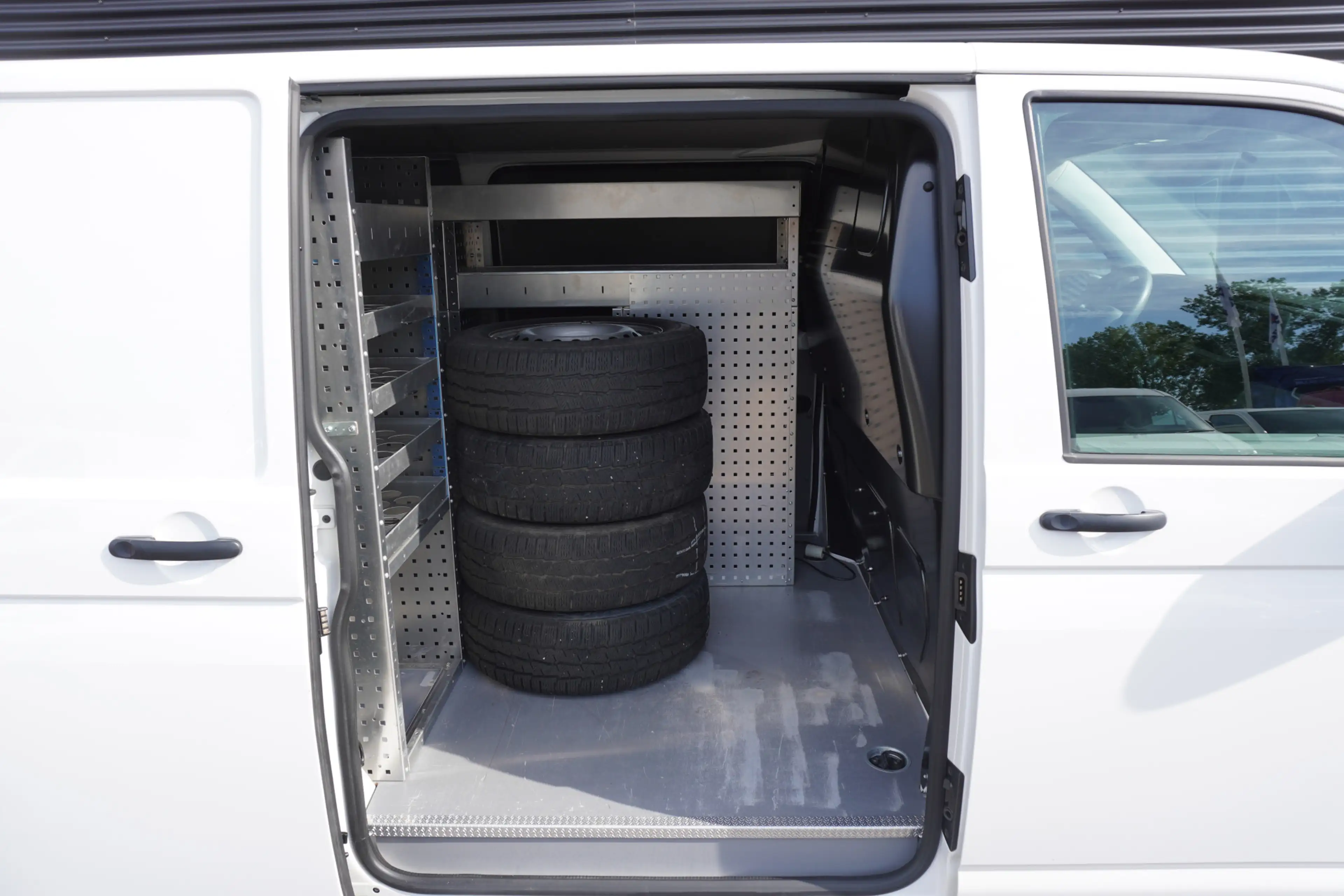 Volkswagen Transporter 150pk Automaat L2H1 2x Schuifdeur Apple Carplay Na — photo 9